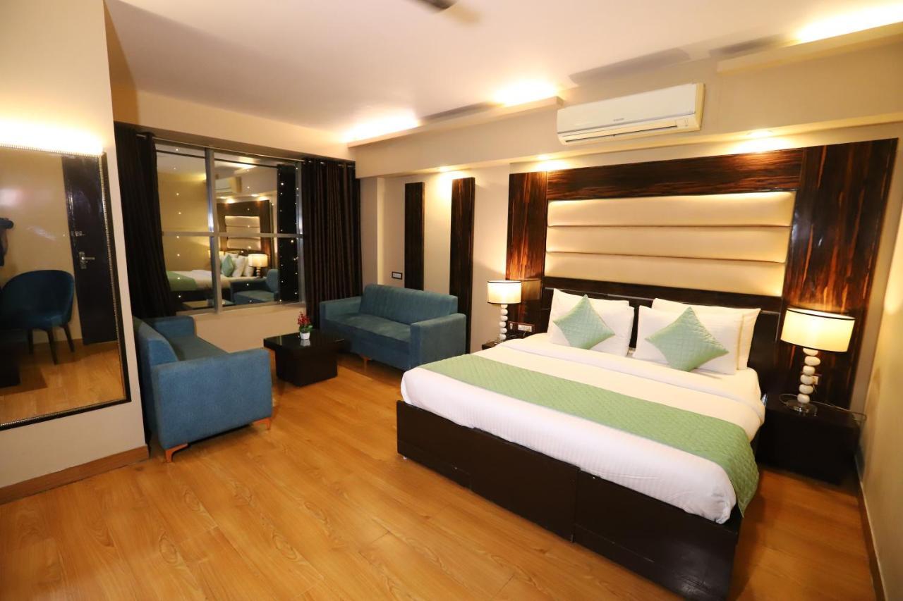 The Palm Spring A Boutique Hotel Naraina Nueva Delhi Exterior foto